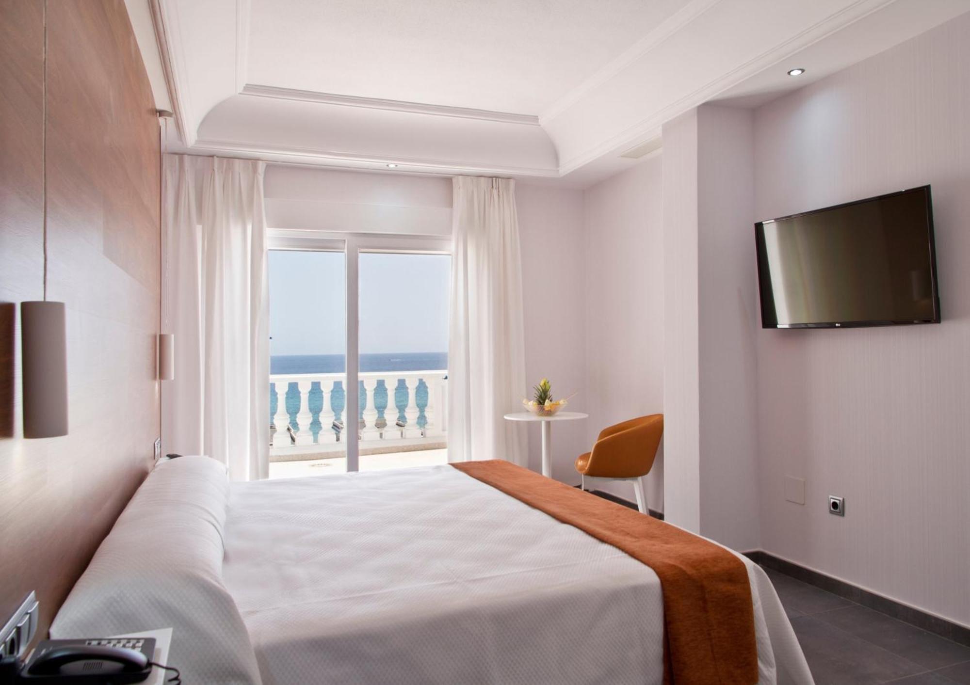 Hotel Los Delfines La Manga del Mar Menor Esterno foto